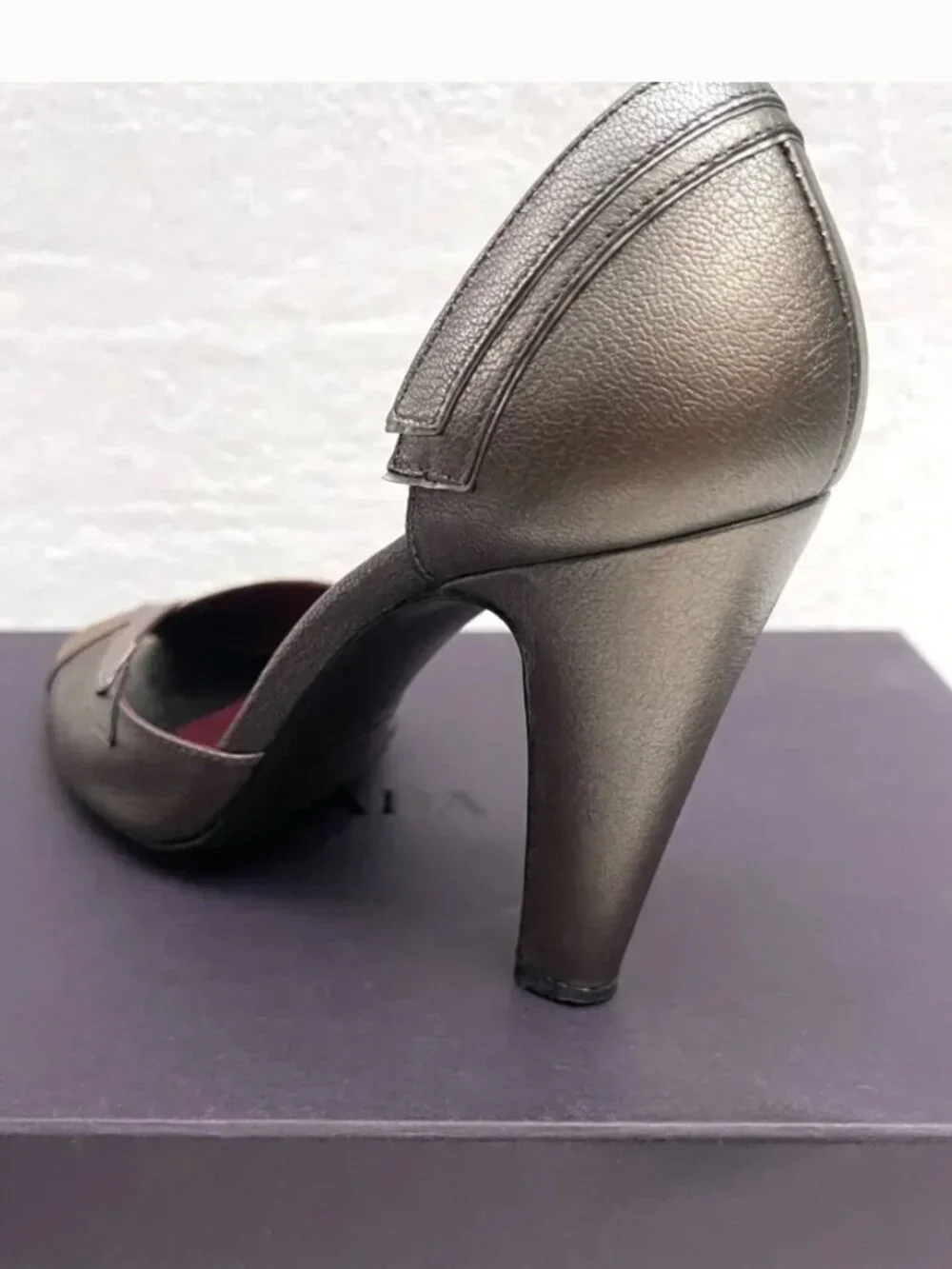 Prada D'Orsay Metall Deco Calzature Donna peep Toe heels pumps 7,5